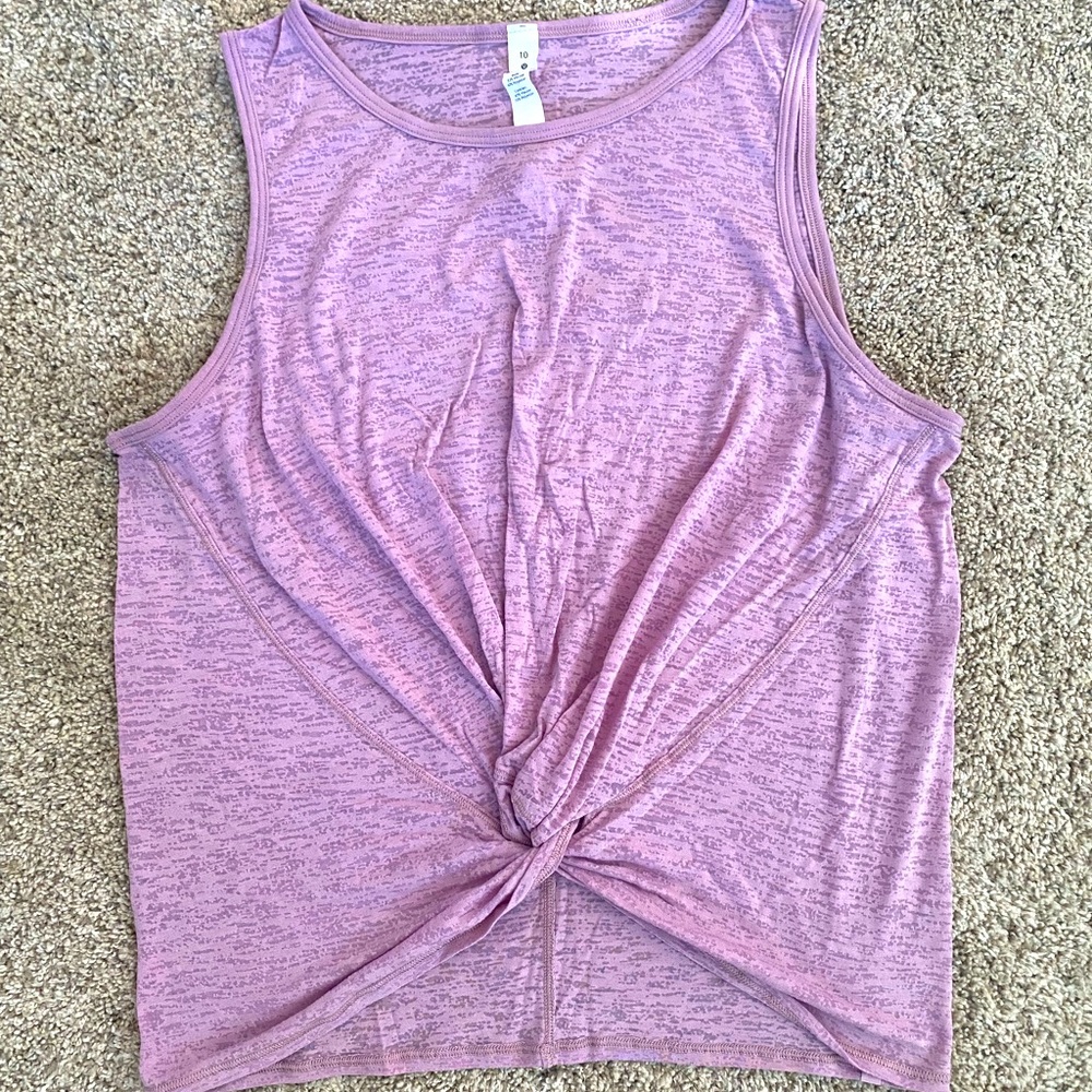Lululemon athletic top